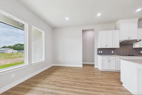 305 Venado Oaks Castroville TX 78009