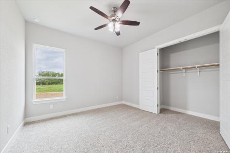 305 Venado Oaks Castroville TX 78009
