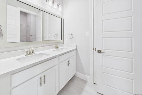 305 Venado Oaks Castroville TX 78009