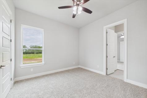 305 Venado Oaks Castroville TX 78009