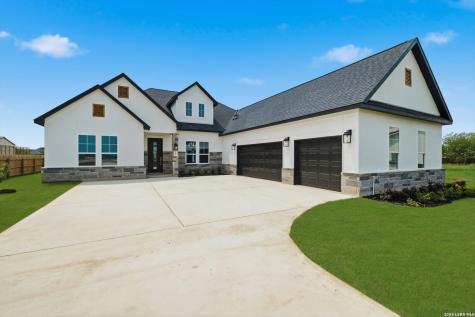 305 Venado Oaks Castroville TX 78009