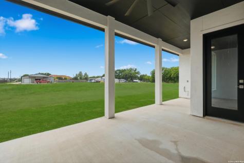 305 Venado Oaks Castroville TX 78009