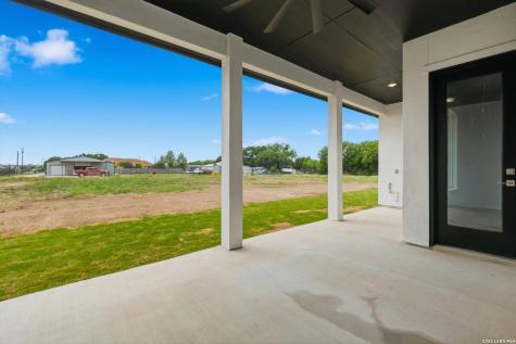 305 Venado Oaks Castroville TX 78009