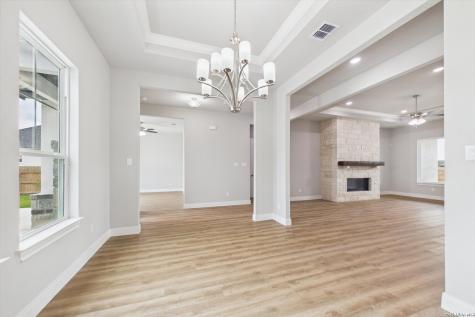 305 Venado Oaks Castroville TX 78009