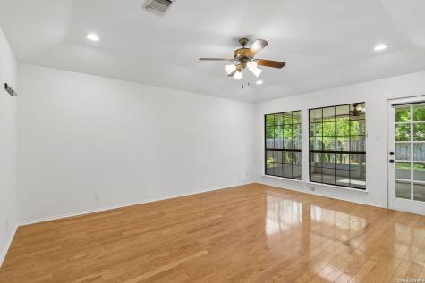 106 Hiler San Antonio TX 78209