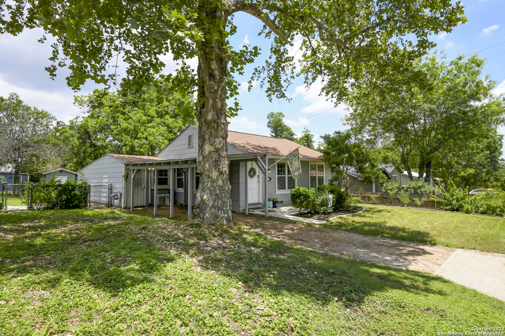 2329 W Hermosa Drive San Antonio TX 78201