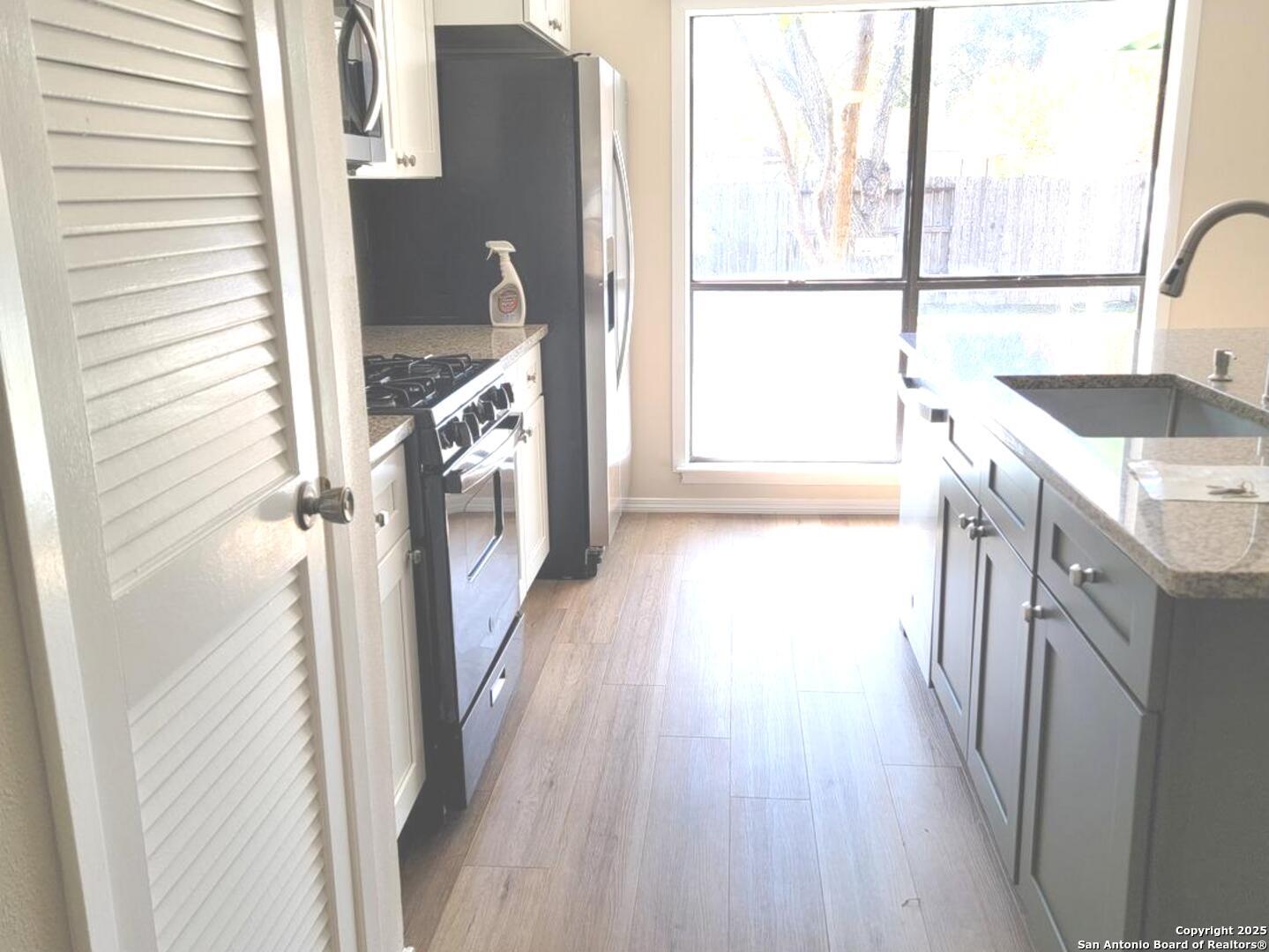 3330 Butterleigh San Antonio TX 78247