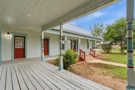 309 E Houston Street Knippa TX 78870