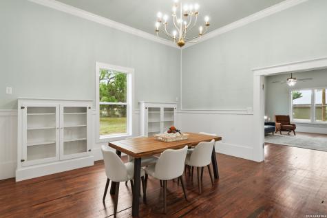 309 E Houston Street Knippa TX 78870