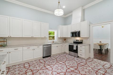 309 E Houston Street Knippa TX 78870