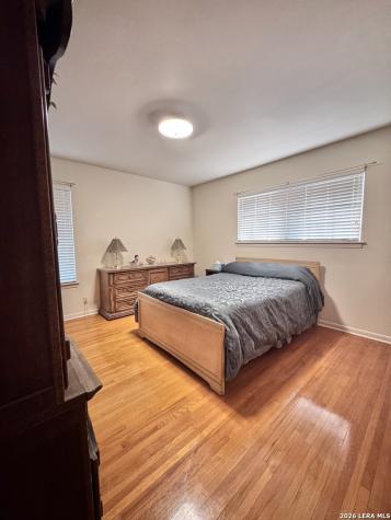 8798 Abe Lincoln San Antonio TX 78240
