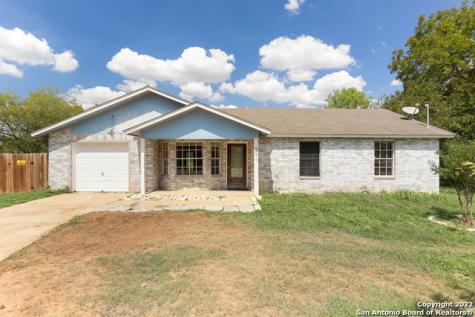 8011 1st Street Somerset TX 78069