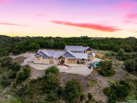 1023 Comanche Ridge New Braunfels TX 78132