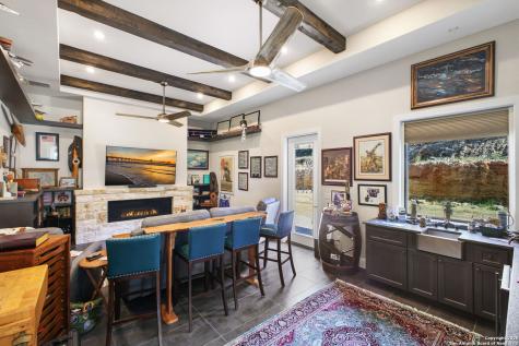 1023 Comanche Ridge New Braunfels TX 78132