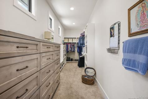 1023 Comanche Ridge New Braunfels TX 78132