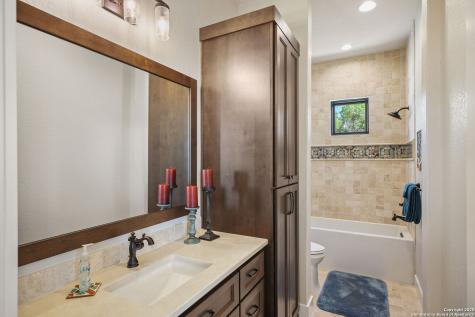 1023 Comanche Ridge New Braunfels TX 78132
