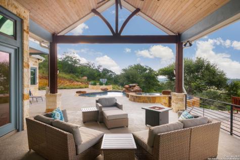 1023 Comanche Ridge New Braunfels TX 78132