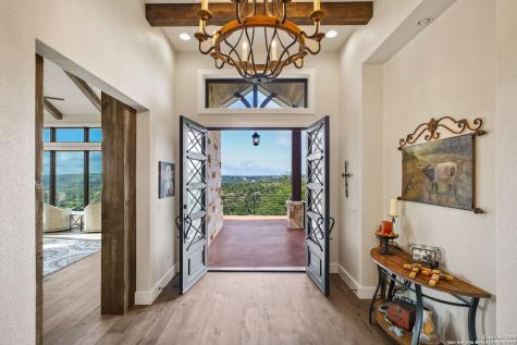 1023 Comanche Ridge New Braunfels TX 78132