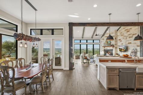1023 Comanche Ridge New Braunfels TX 78132