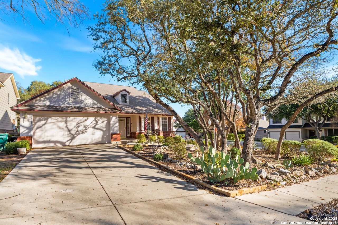 13102 Stoney Creek Universal City TX 78148