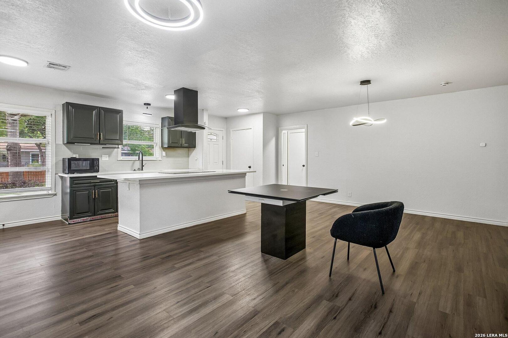 318 Hillwood Drive San Antonio TX 78213