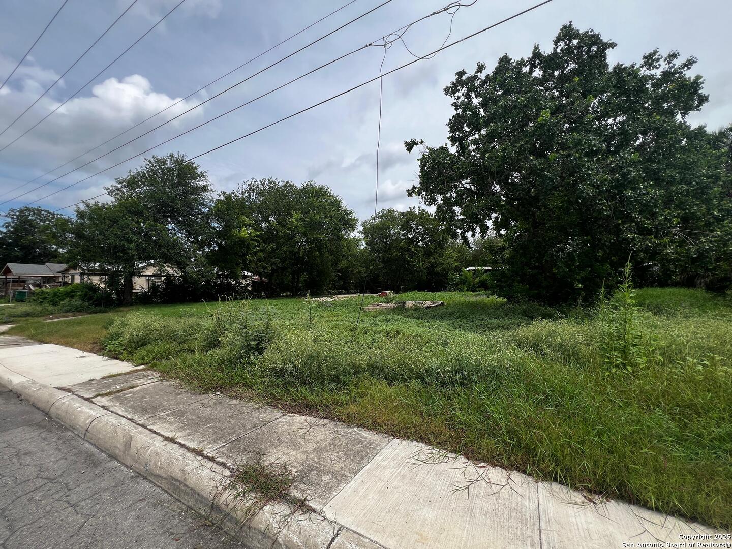 427 Westfall San Antonio TX 78210