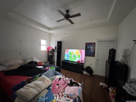 1539 W Craig San Antonio TX 78201