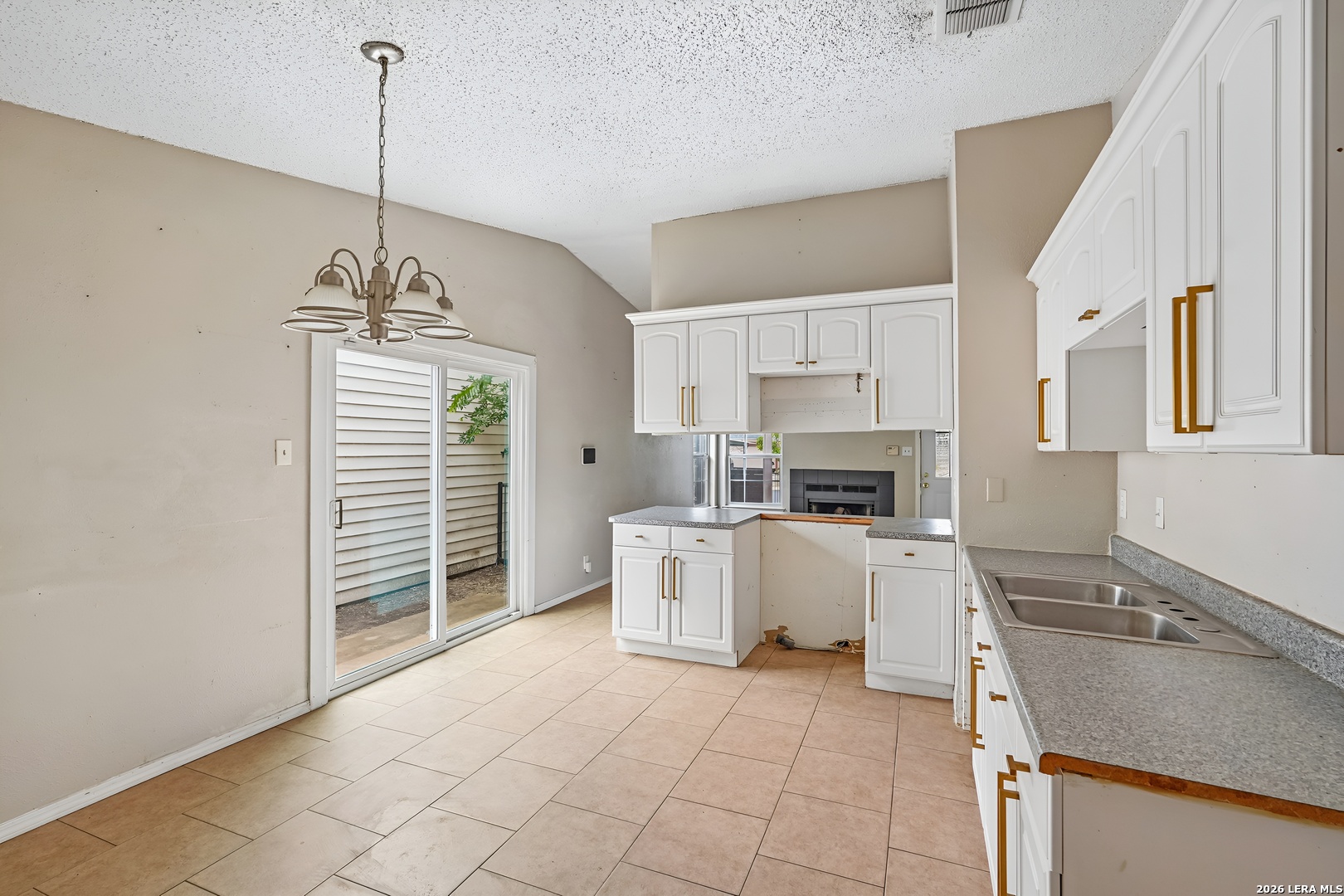 10055 Amber Field San Antonio TX 78245