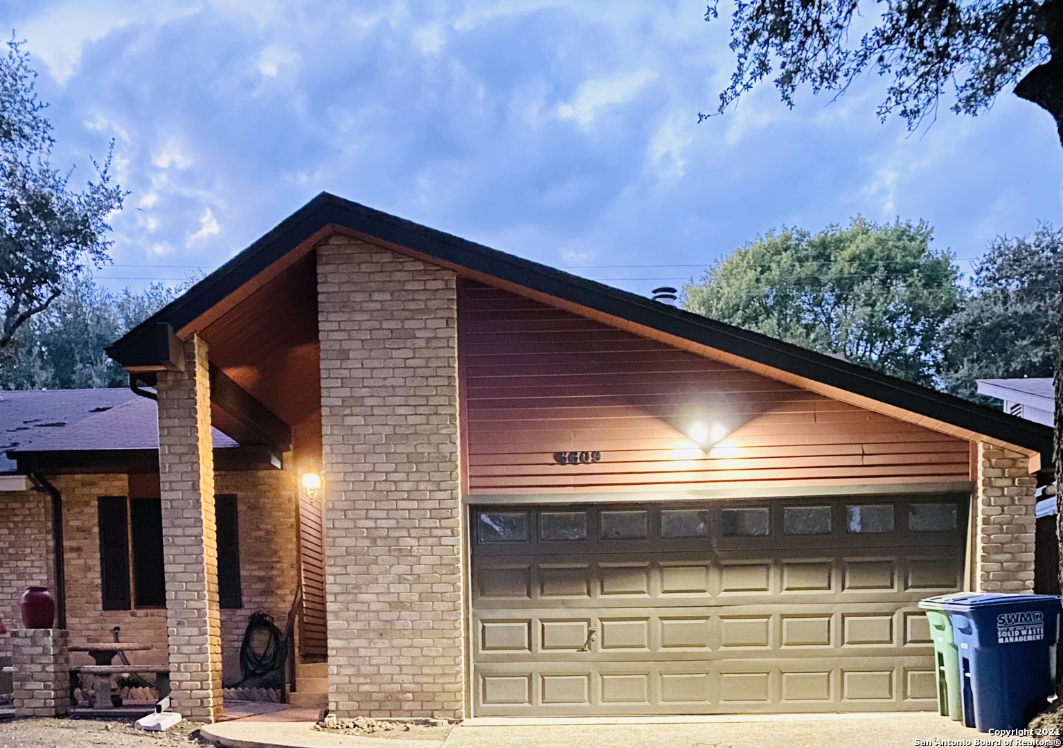 6609 Honey Hill San Antonio TX 78229
