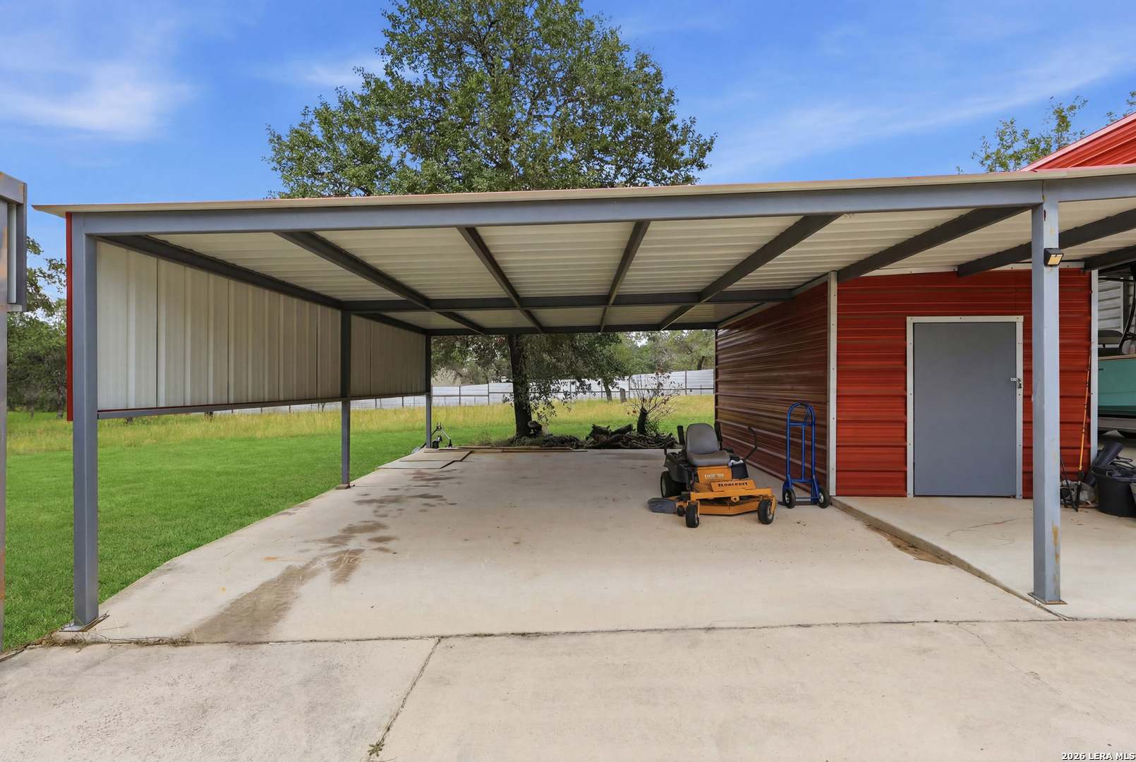 171 Inwood Poteet TX 78065