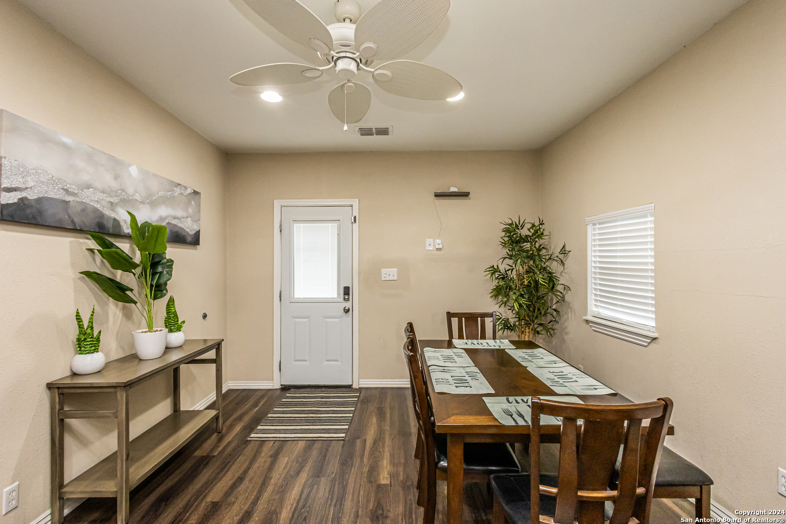 1202 N Center San Antonio TX 78202