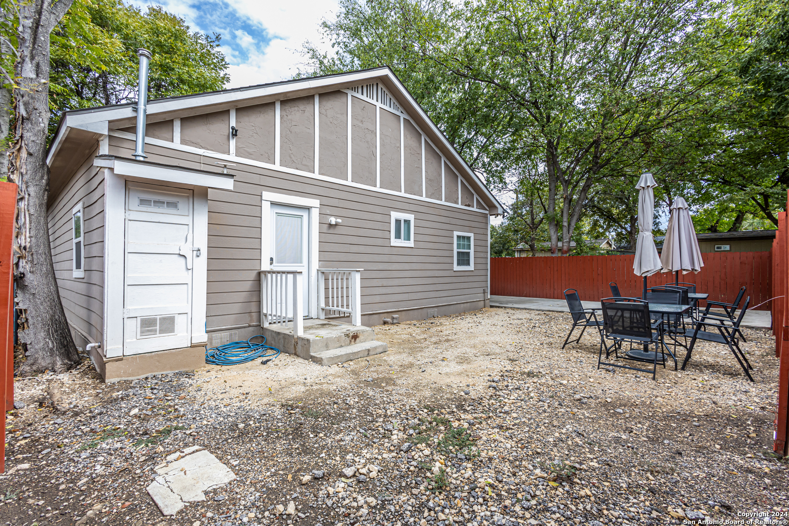 1202 N Center San Antonio TX 78202