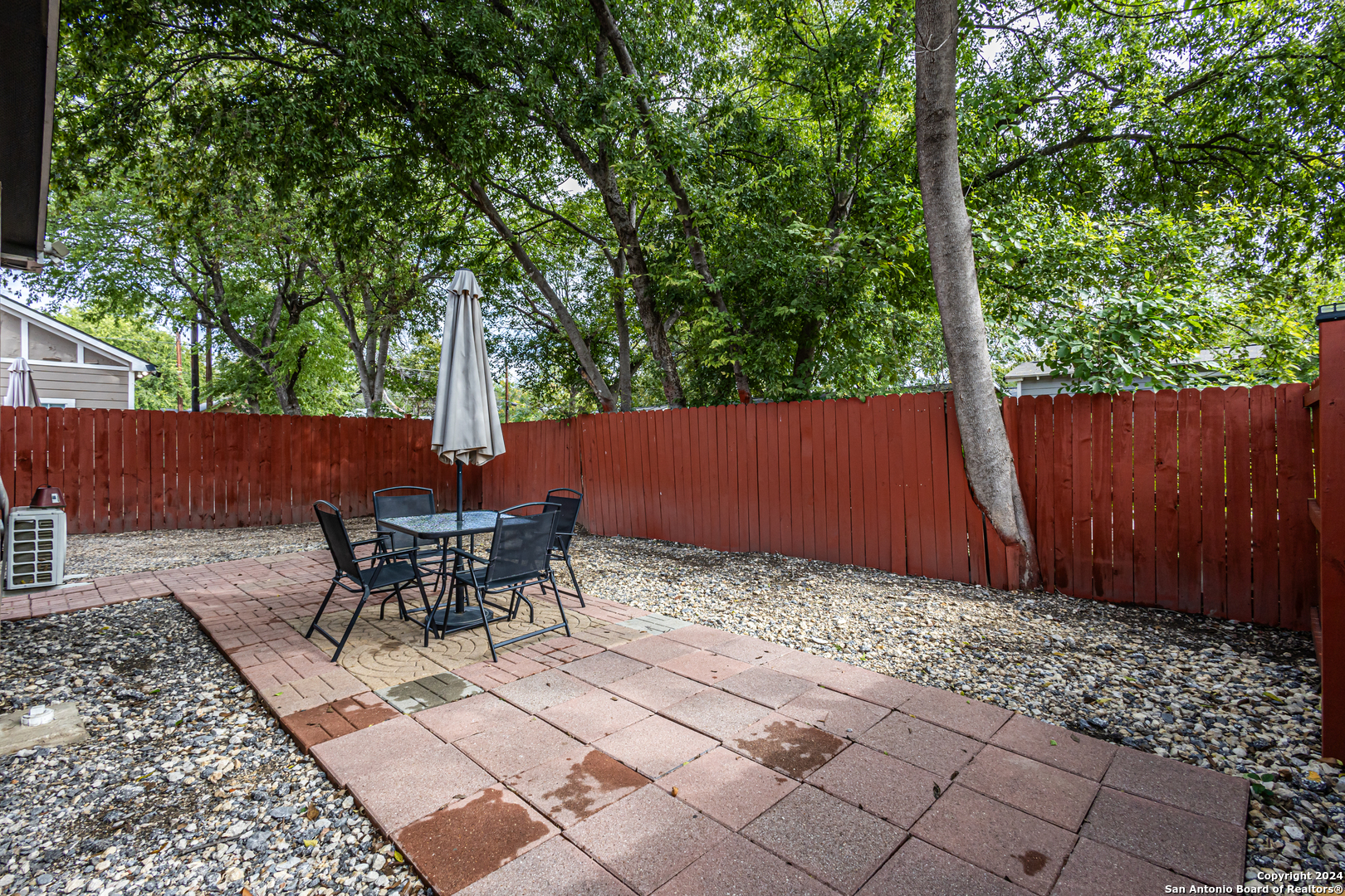 1202 N Center San Antonio TX 78202