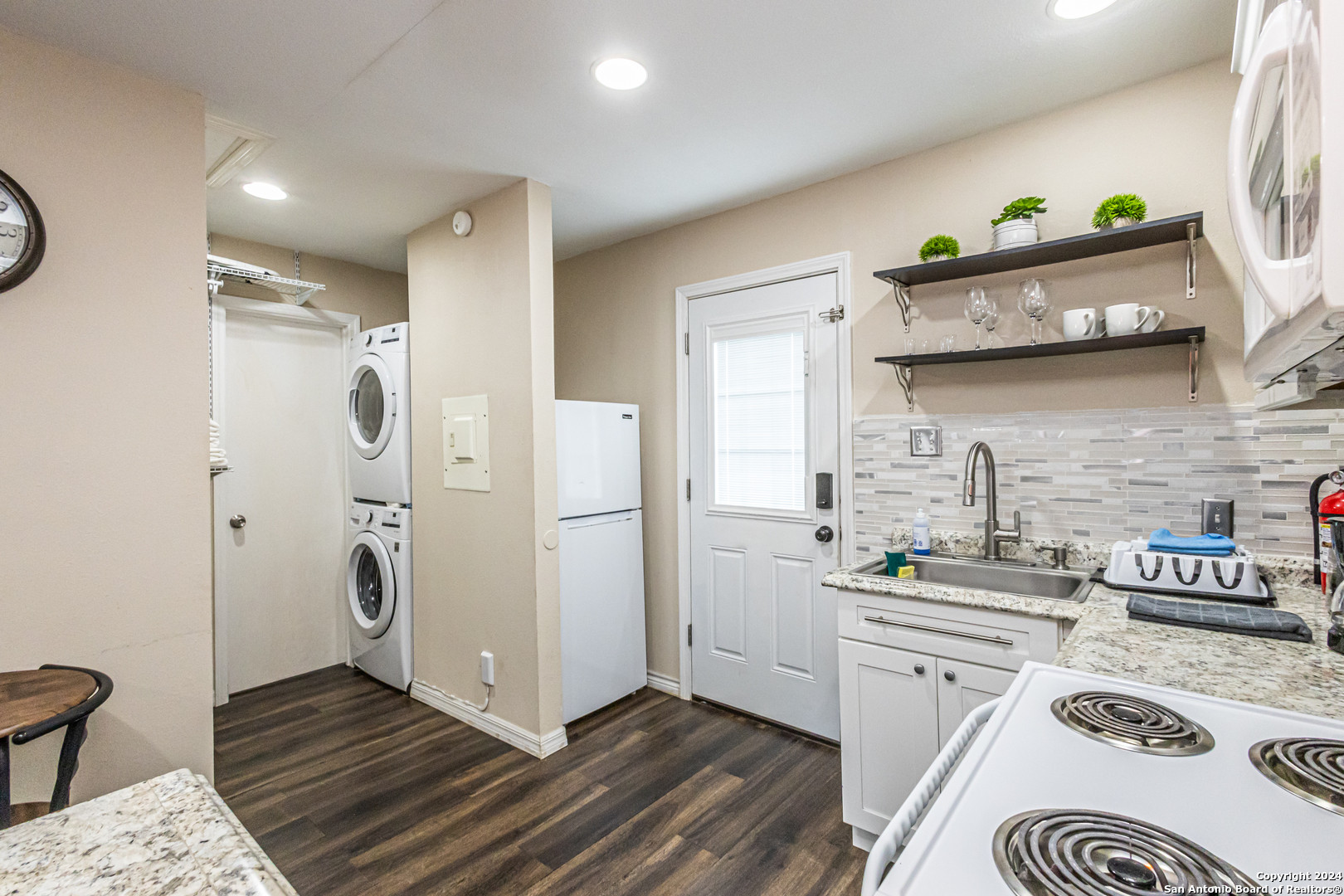 1202 N Center San Antonio TX 78202