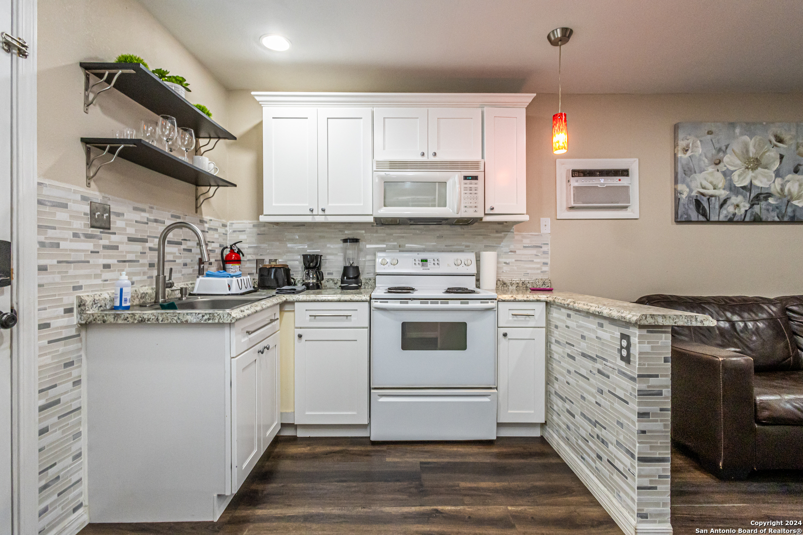 1202 N Center San Antonio TX 78202