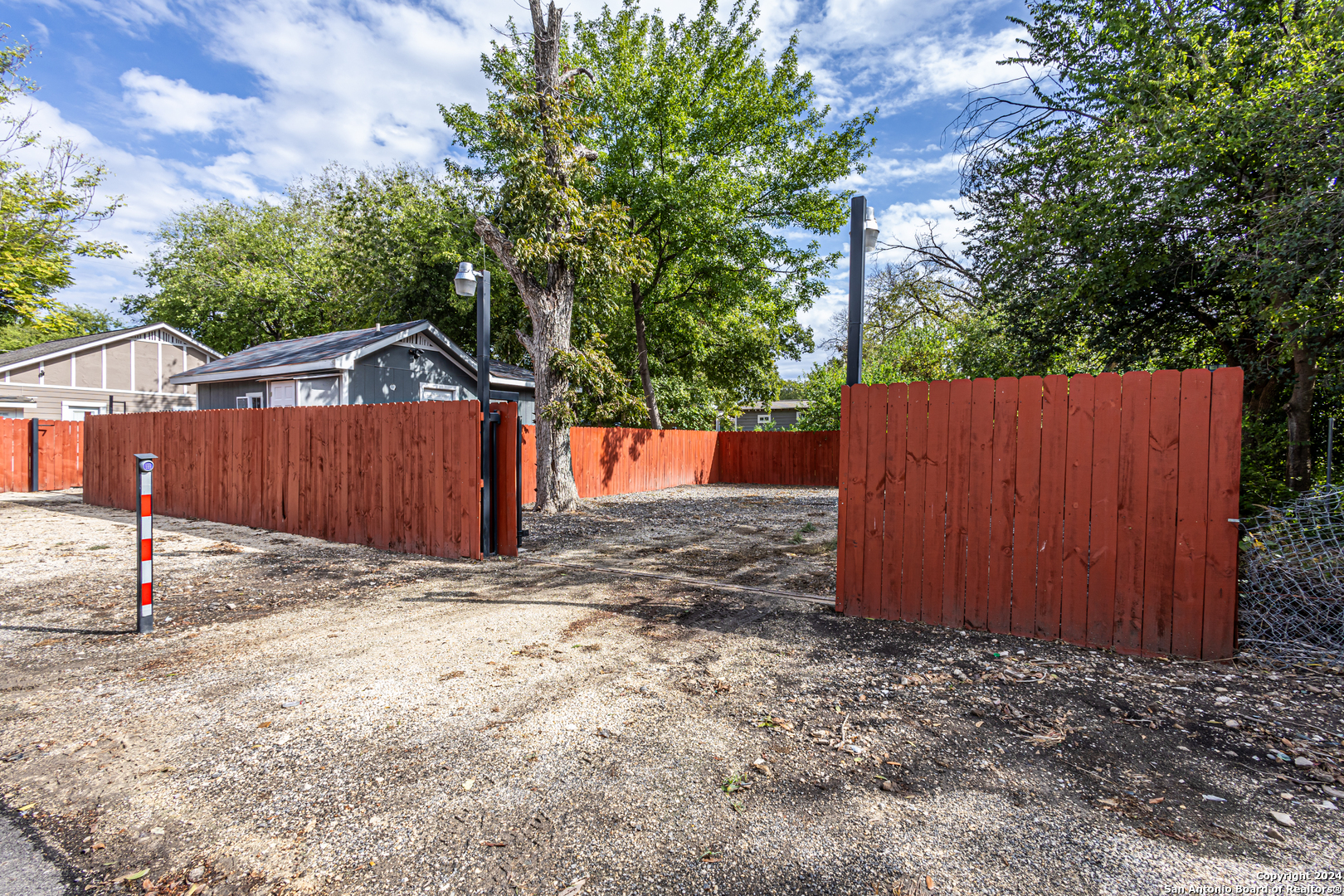 1202 N Center San Antonio TX 78202