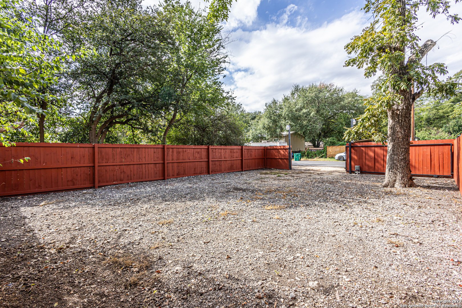 1202 N Center San Antonio TX 78202