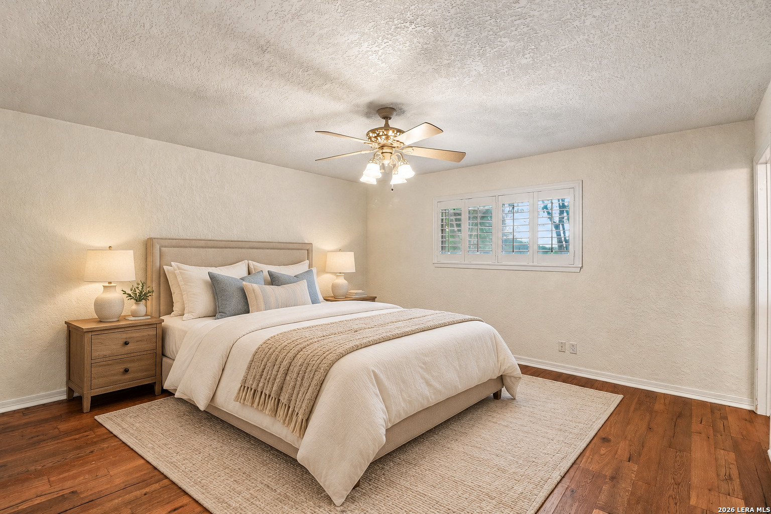 102 Meadowland Universal City TX 78148