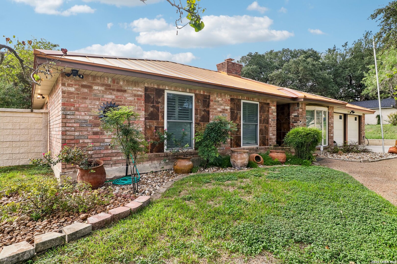 102 Meadowland Universal City TX 78148