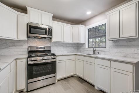 354 Las Palmas San Antonio TX 78237