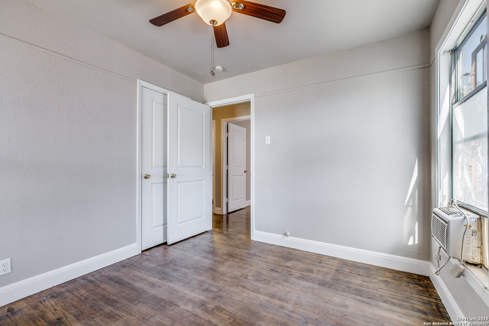 354 Las Palmas San Antonio TX 78237