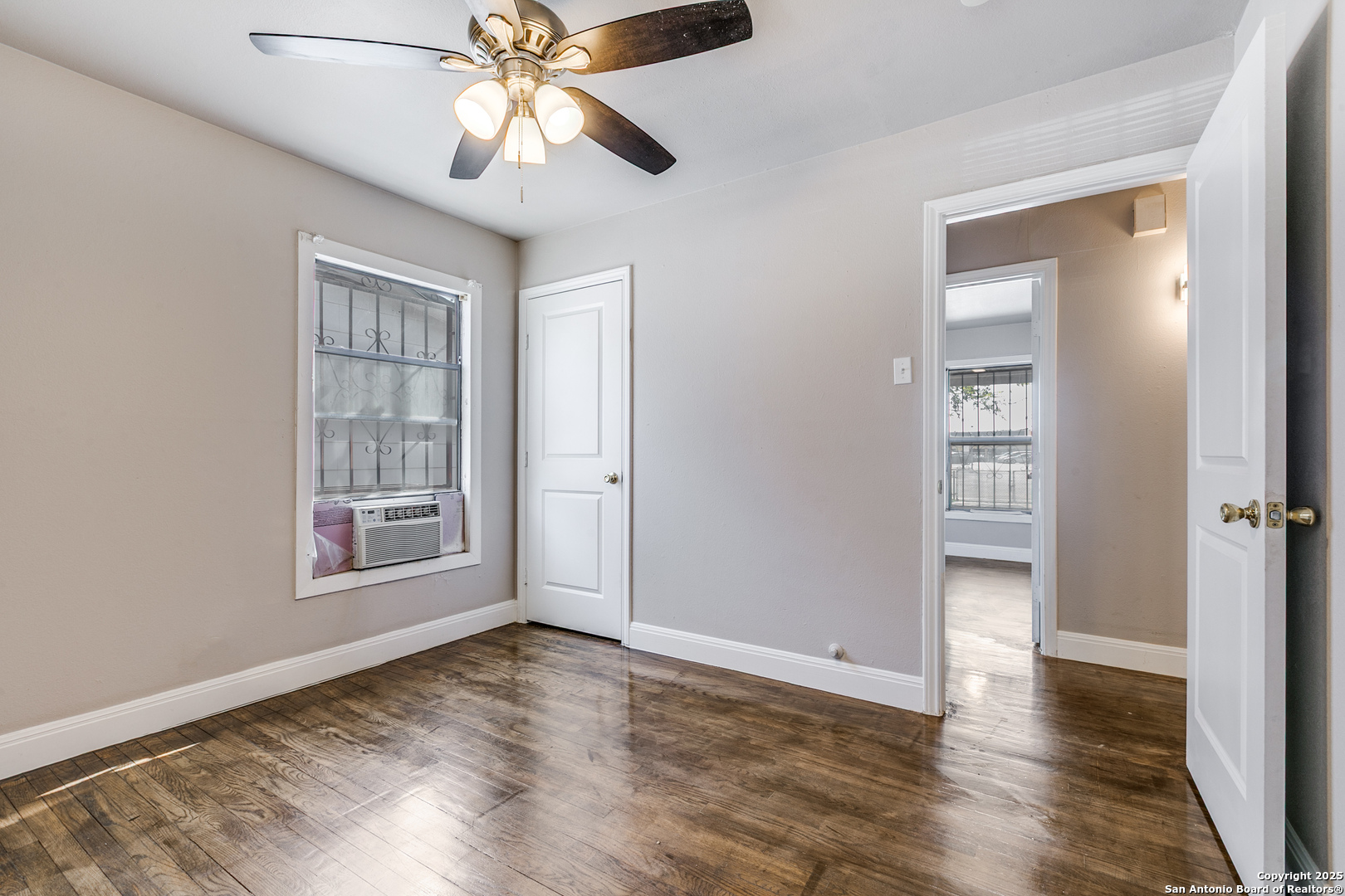 354 Las Palmas San Antonio TX 78237