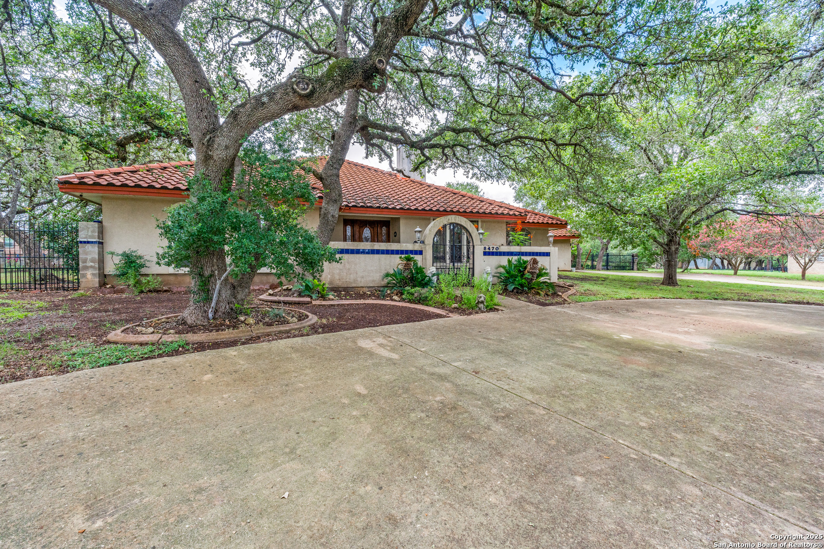 8470 Park Lane Drive San Antonio TX 78266