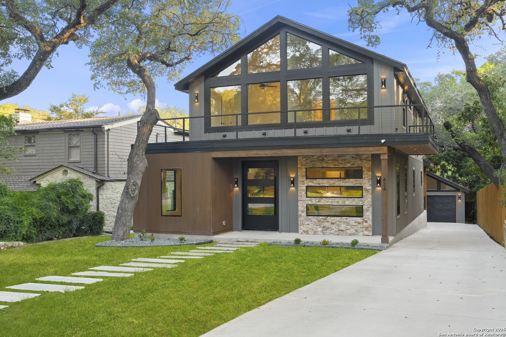 434 College Boulevard Alamo Heights TX 78209