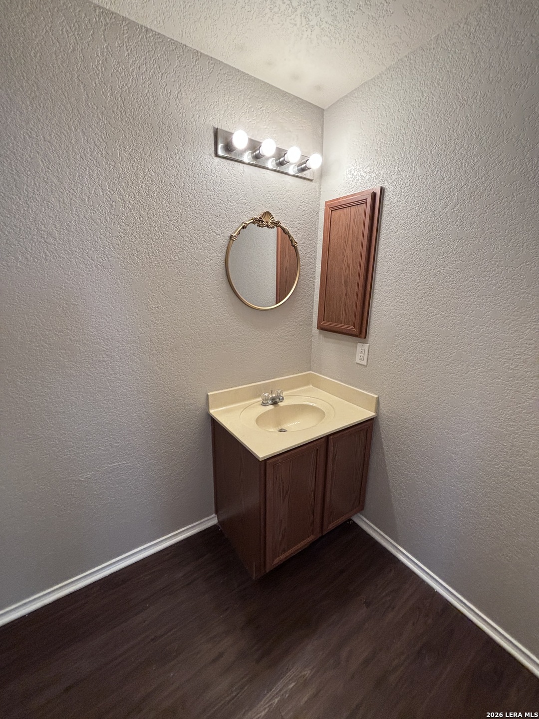 1423 Barker Bay San Antonio TX 78245