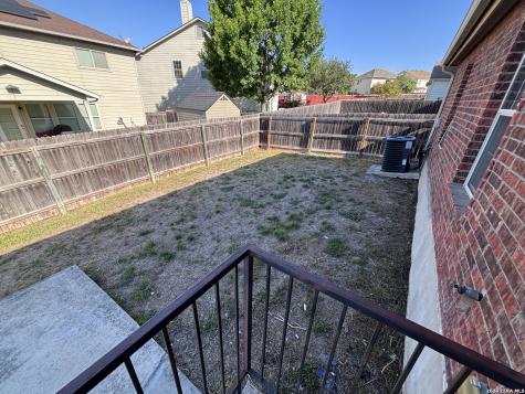 1423 Barker Bay San Antonio TX 78245