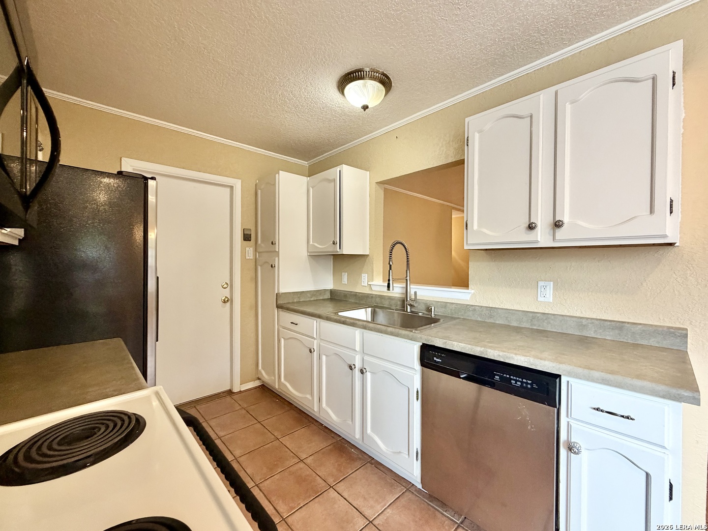 931 Hayloft Lane San Antonio TX 78245