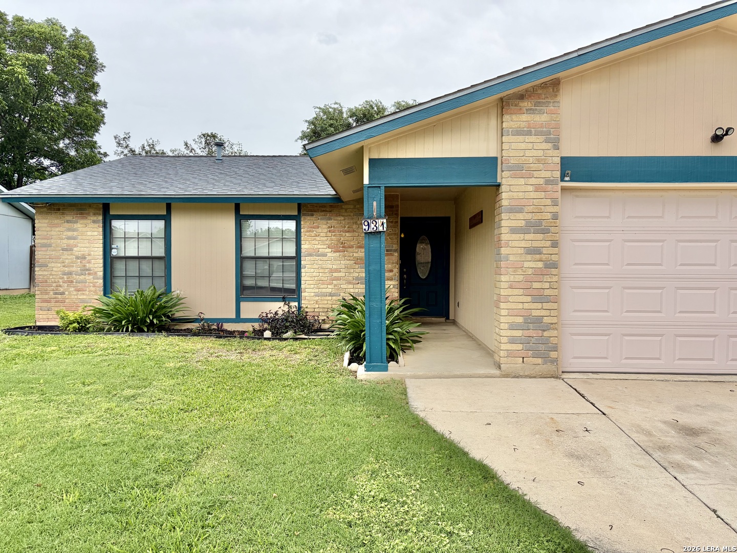 931 Hayloft Lane San Antonio TX 78245