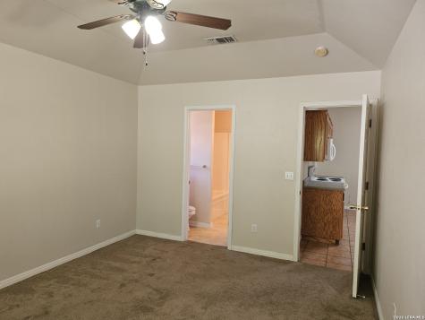 2073 Bentwood New Braunfels TX 78130