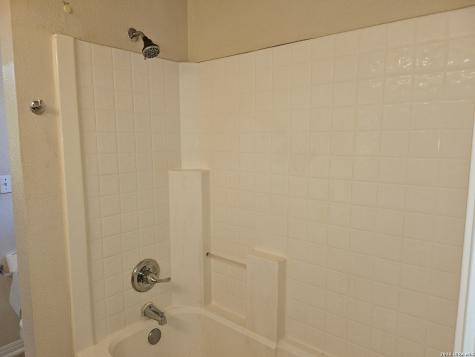 2073 Bentwood New Braunfels TX 78130